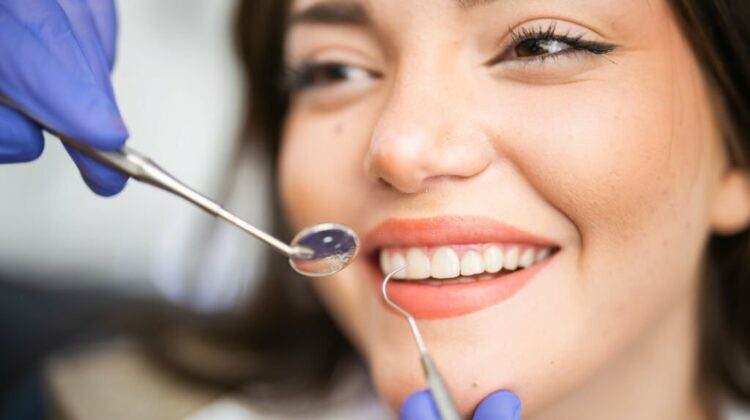 implant_dikişler_hakkinda_merak_edilenler_klinik45_manisa_dis_hekimi